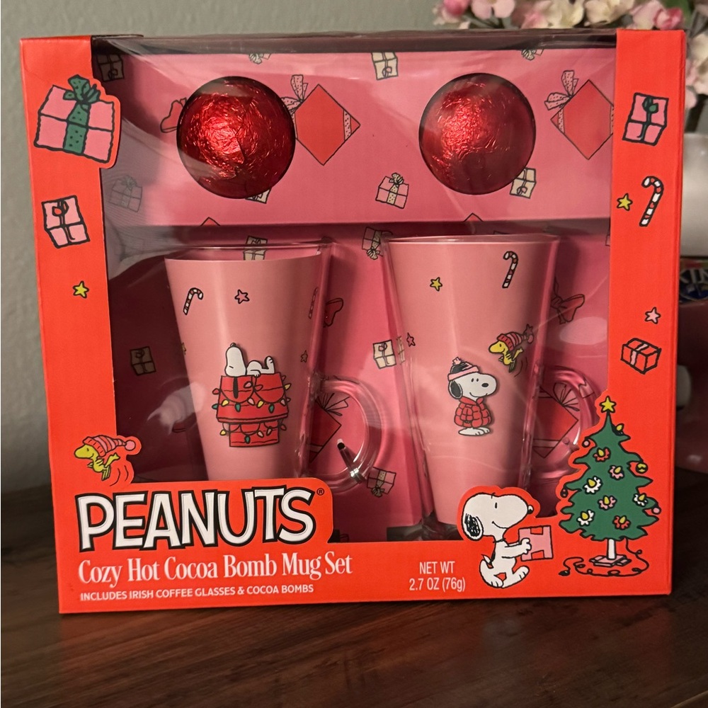Peanuts Festive Red Hot Cocoa Mug Set